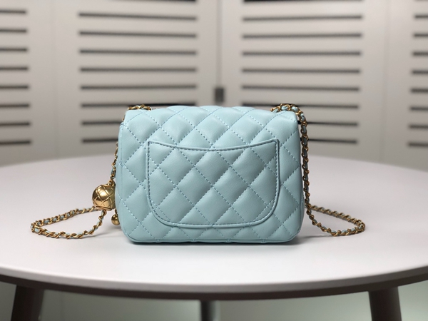 シャネルバッグ側面デザイン